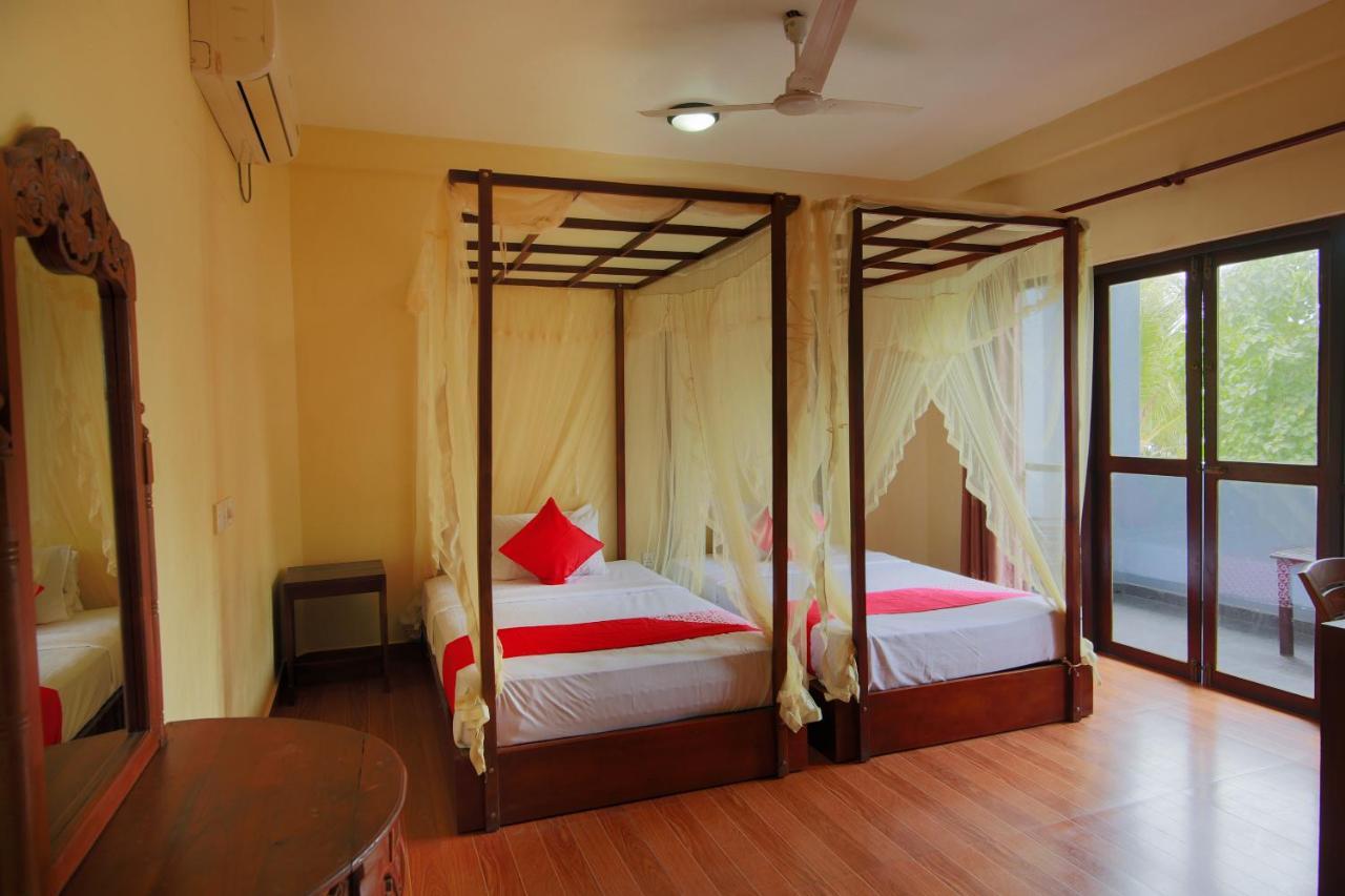 Oyo 553 Polhena Bay Resort Matara Exterior foto